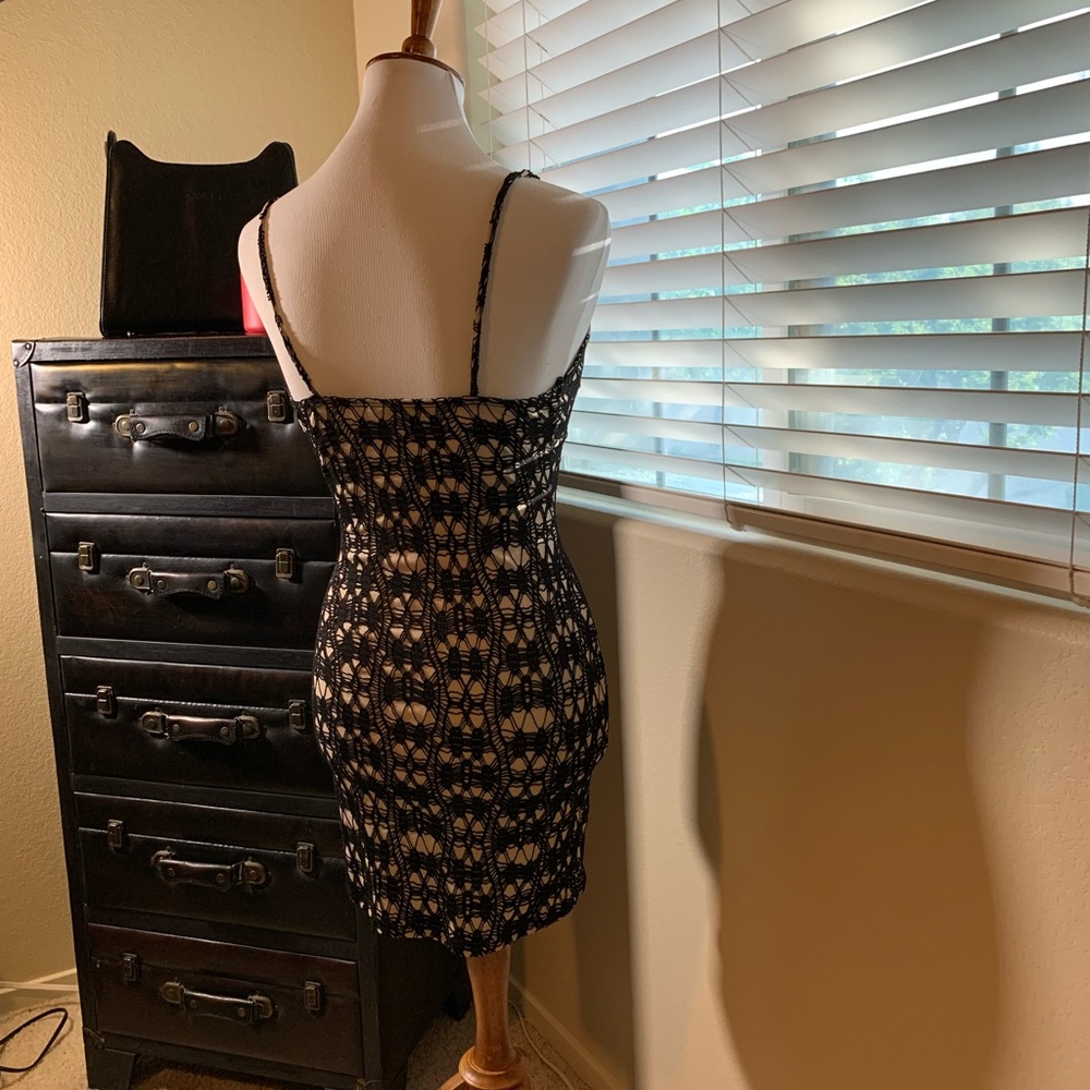 Mini Dress small size - Picture 4 of 9